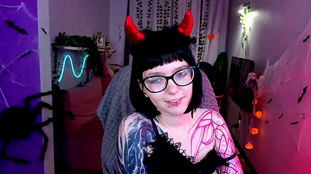 Czat XXX na żywo – HazelTompson