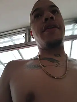 צ'אט XXX בשידור חי של AlphaMasterXxx