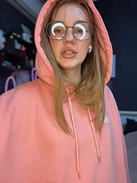 Онлайн чат XXX MilaMoone