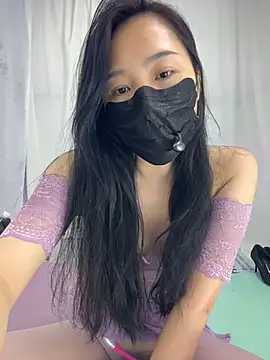 Nini_11 – Naživo XXX chat