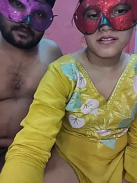 PUNJABICOUPLE09 Adlı Modelin Canlı XXX Sohbeti