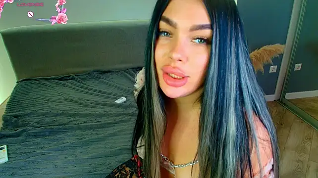 Chat +18 de katerine_Monroe ao vivo