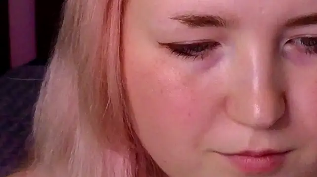 Chat +18 de PlushyDevil ao vivo
