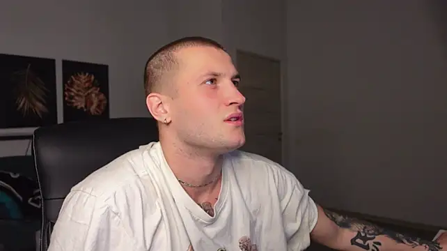 Онлайн чат XXX Igor_Wilde