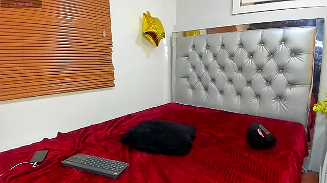 Chat +18 de Leo_Royce ao vivo