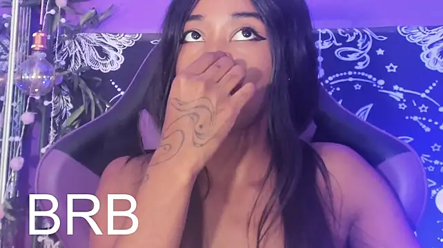 Chat +18 de Gaia_Gatex ao vivo