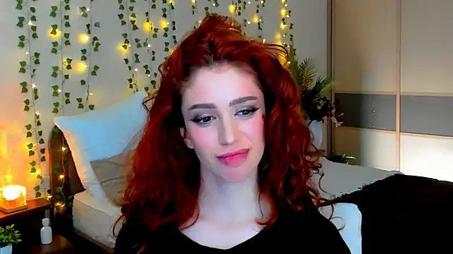 ChristinaConteeree Adlı Modelin Canlı XXX Sohbeti
