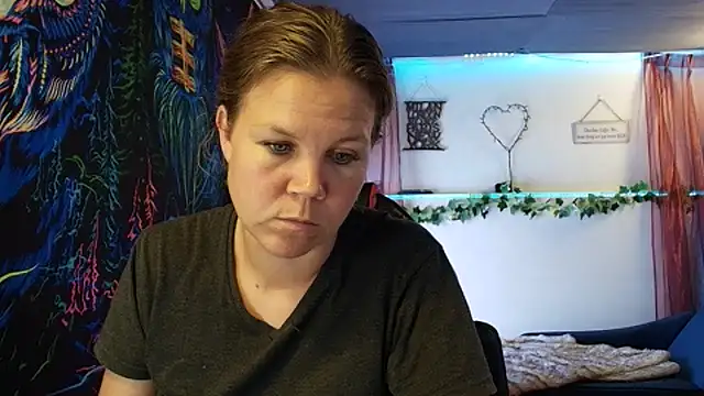 Chat +18 de CallMeMaria ao vivo