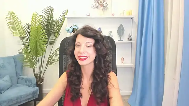 XXX chat uživo modela PeachMirage
