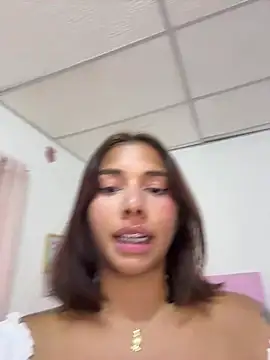 Chat +18 de LucyMartelli ao vivo