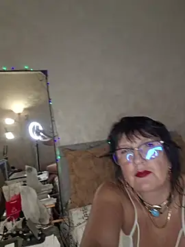 Chat +18 de LaliaMia ao vivo
