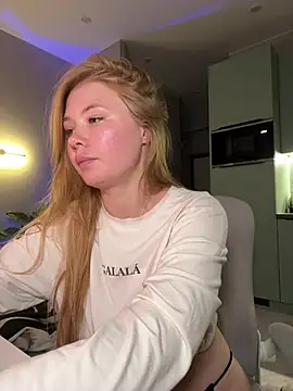 _Leya_ élő XXX-chatje