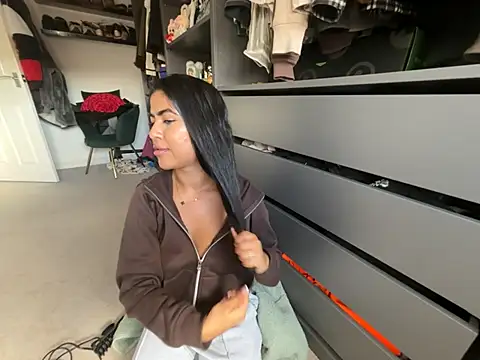 Czat XXX na żywo – jasminefoxx__