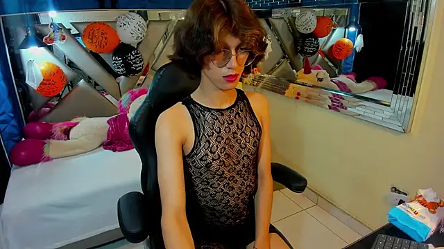 Jav_Frank Adlı Modelin Canlı XXX Sohbeti