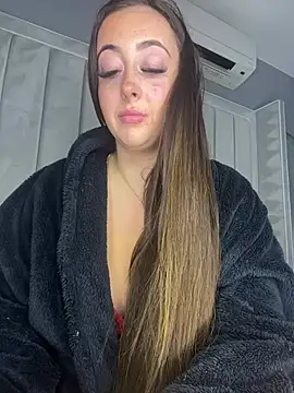 Chat +18 de BrunetteBarbieXx_ ao vivo