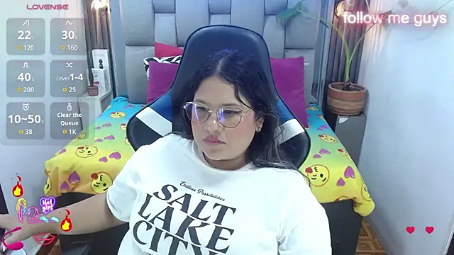 Chat +18 de evelin_zaens ao vivo
