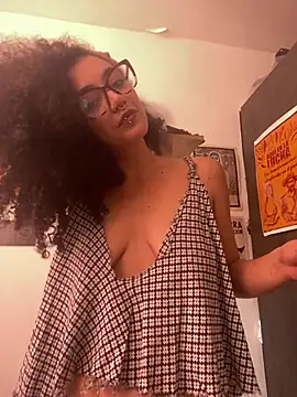 Czat XXX na żywo – CurlyMeryJane