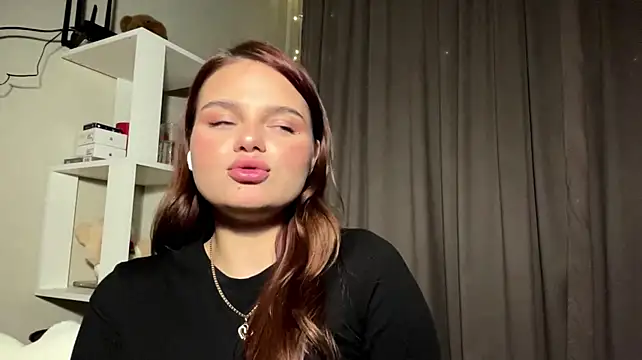 AlveraVolpert Live XXX-chat