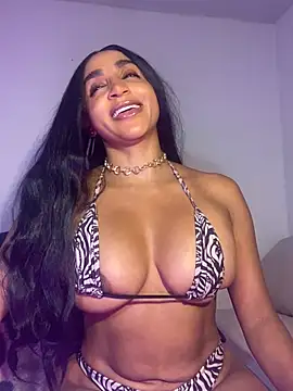 Chat +18 de destinne_mill_ ao vivo