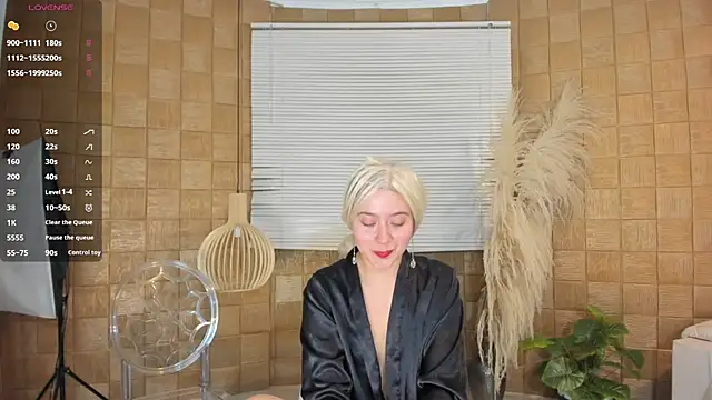 Chat +18 de Angely__grey ao vivo