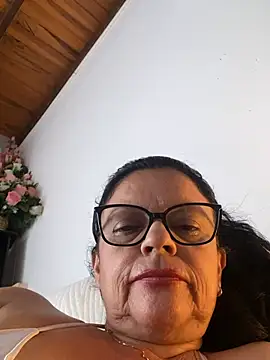 Chat +18 de Sharongirl07 ao vivo