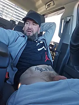 Czat XXX na żywo – Beardedtattood