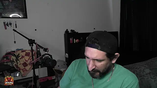 DevilPup75_ – Naživo XXX chat