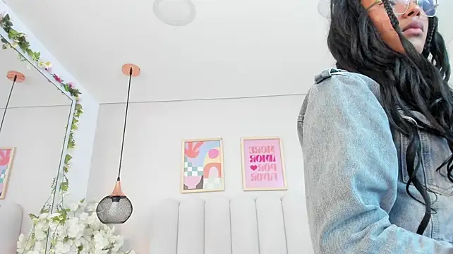 Chat +18 de Megan__Hart_ ao vivo