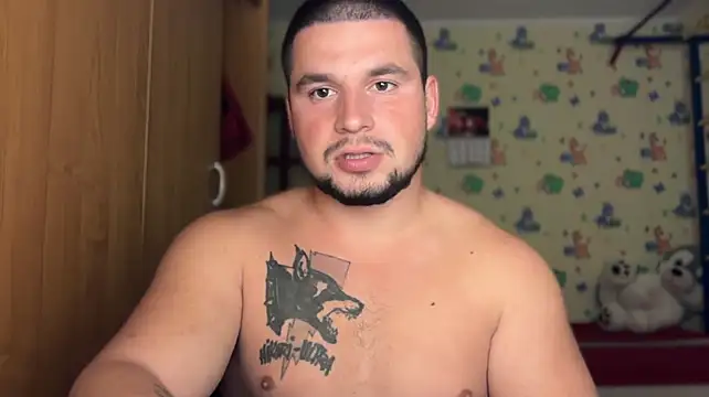 XXX chat uživo modela chiraq1945