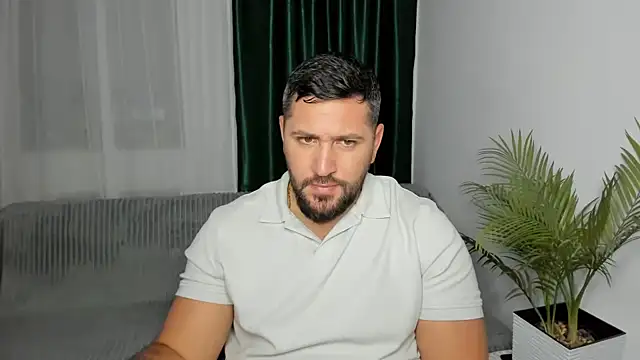 Gold_Alpha_Boy élő XXX-chatje