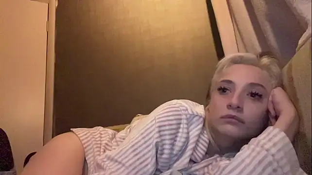 Chat +18 de PriscillaOstlie ao vivo