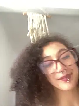 Chat +18 de CurlyMeryJane ao vivo