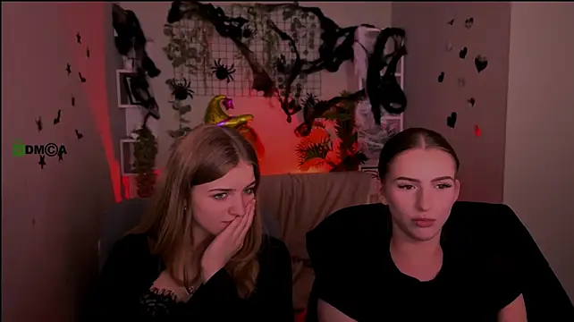 naomi_perl XXX чат на живо