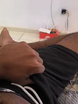 Chat +18 de marret_black ao vivo