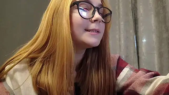 Chat +18 de MayolaRucci ao vivo