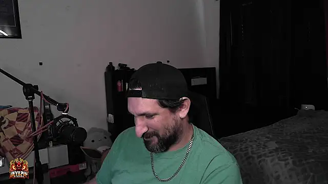 Онлайн чат XXX DevilPup75_