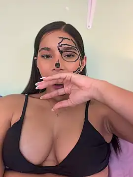 Chat +18 de AlessiaVallmont ao vivo