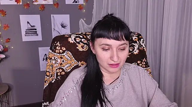 Chat +18 de NinaFlawlees ao vivo