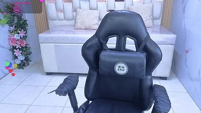 Chat +18 de Zarath_tf ao vivo