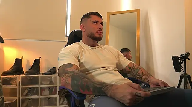 DimitriSullivan_ XXX чат на живо