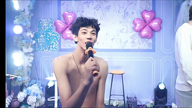 แชท XXX สดของ Zouzouboy-001