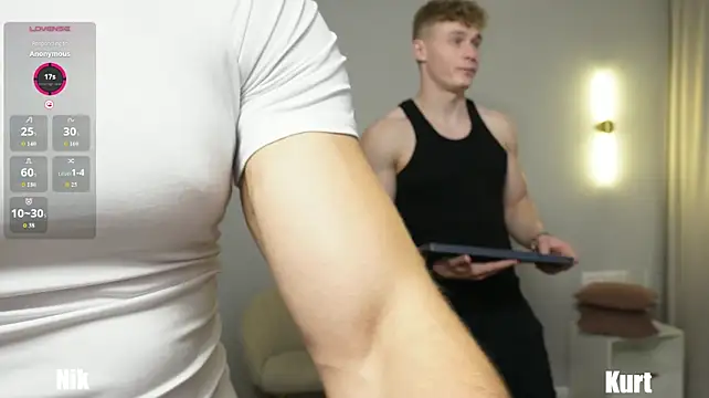 Nik_Sharp Adlı Modelin Canlı XXX Sohbeti