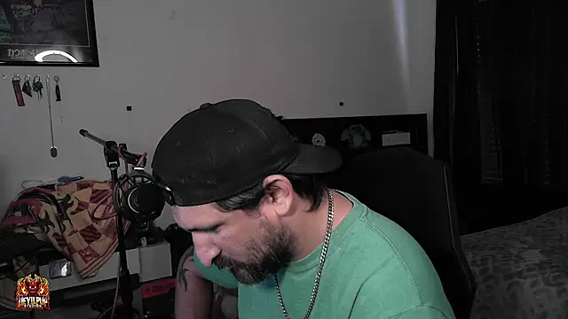 DevilPup75_ Live XXX-Chat