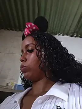 Webkamerová show Tu-Diablita_Caliente