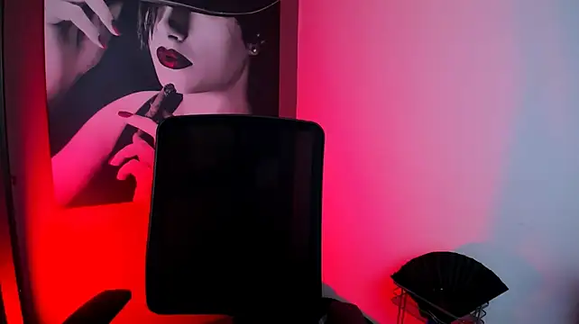 QueenOfHazeのライブXXXチャット