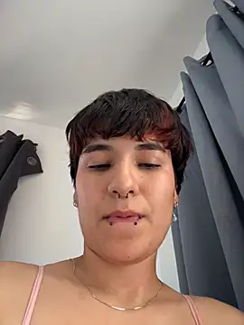 XXX chat uživo modela emma_cute7