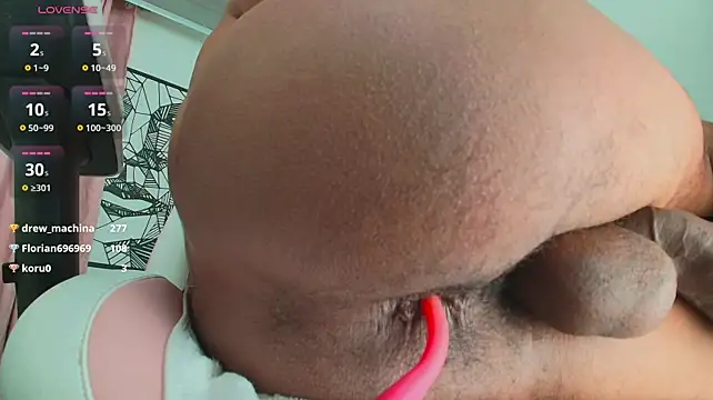 Palo_santo Chat XXX in diretta