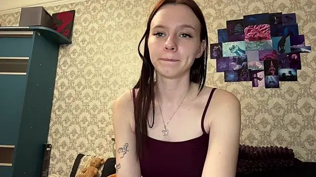 Chat +18 de TaynaHauptly ao vivo
