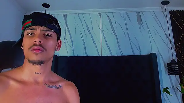 Chat XXX en directo de Angel_foxc13