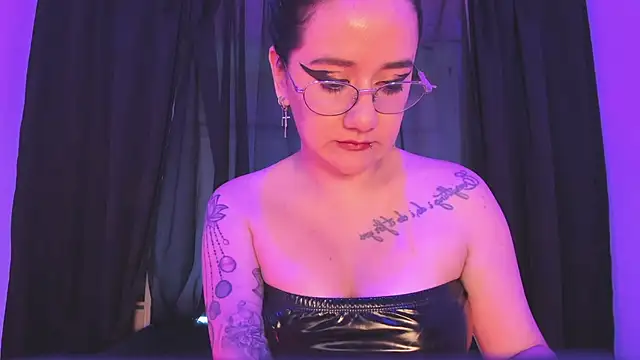 Chat +18 de KylieMaxwell_ ao vivo